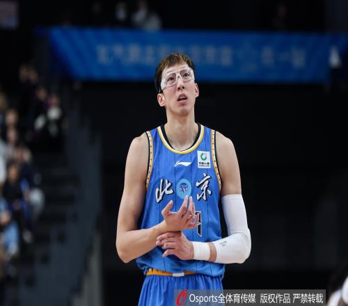 埃因霍温上,超级盛宴,蒂尔帽子戏,爱游戏app,爱游戏官网,爱游戏体育官网,爱游戏体育app